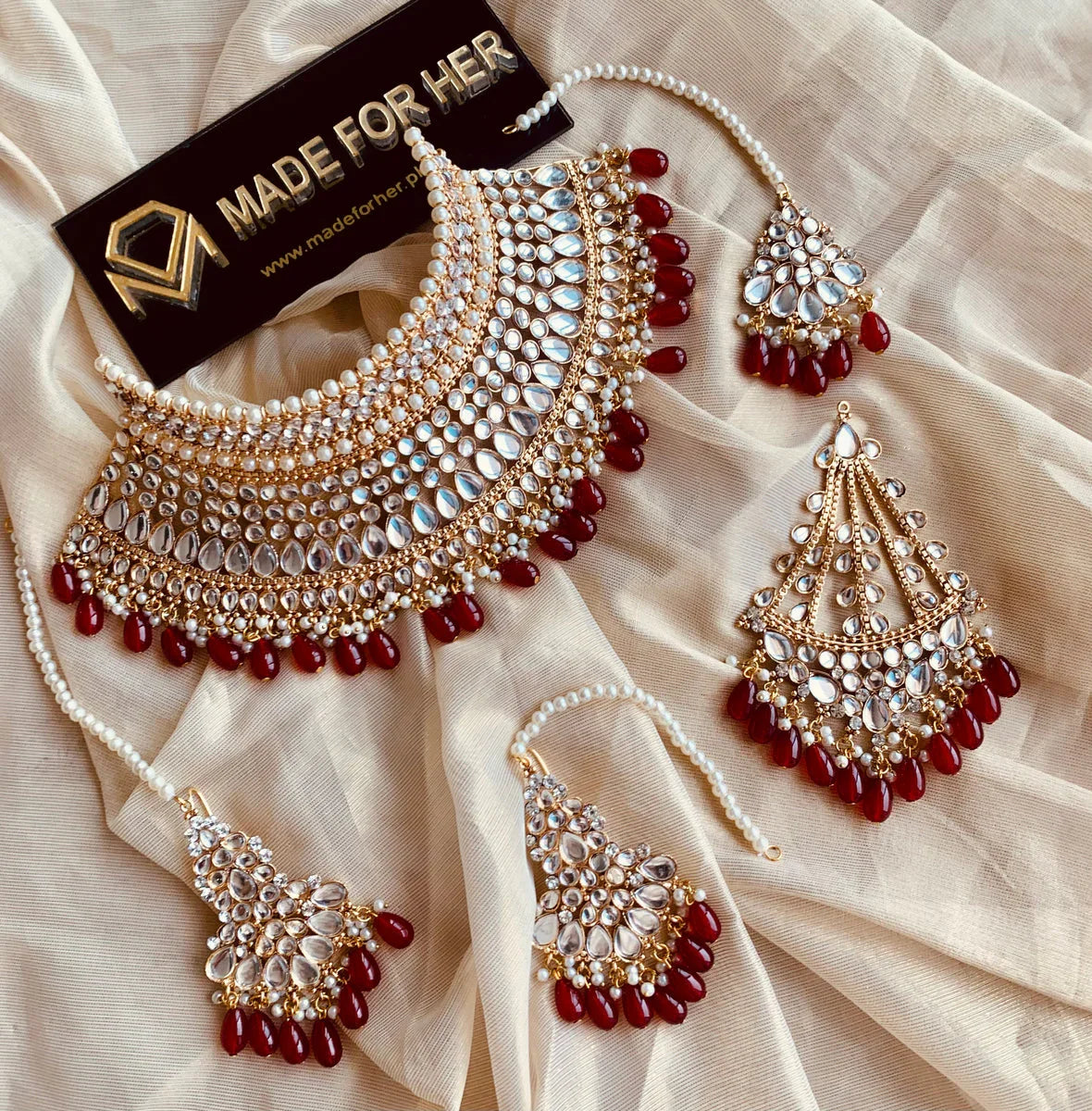 Top 8 Artificial Jewellery Gift Ideas For Your Loved Ones Made For Her top-8-artificial-jewellery-gift-ideas-for-your-loved-ones-made-for-her