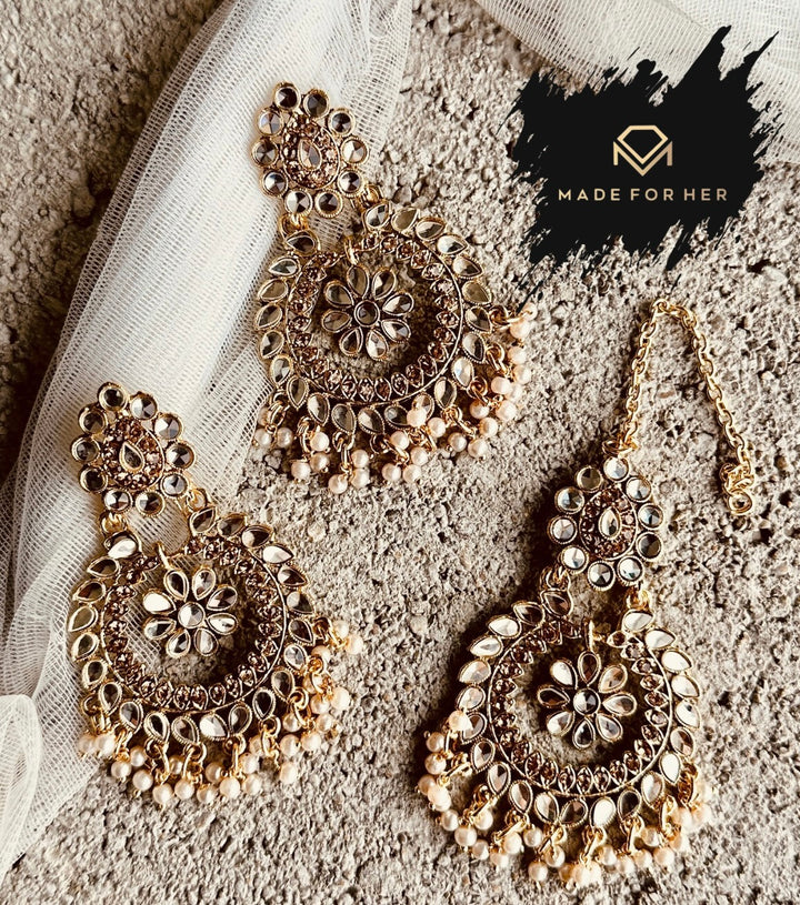 Noor-e-Nazakat - Earrings & Tikka - KWA1003