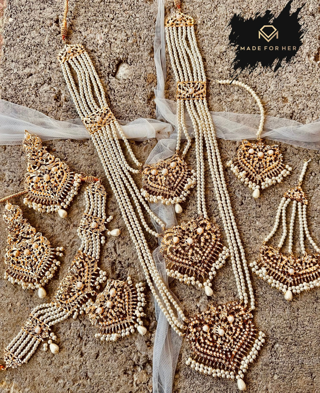 Hyderabadi Royal 3-Layered Bridal Set - RAYN1004