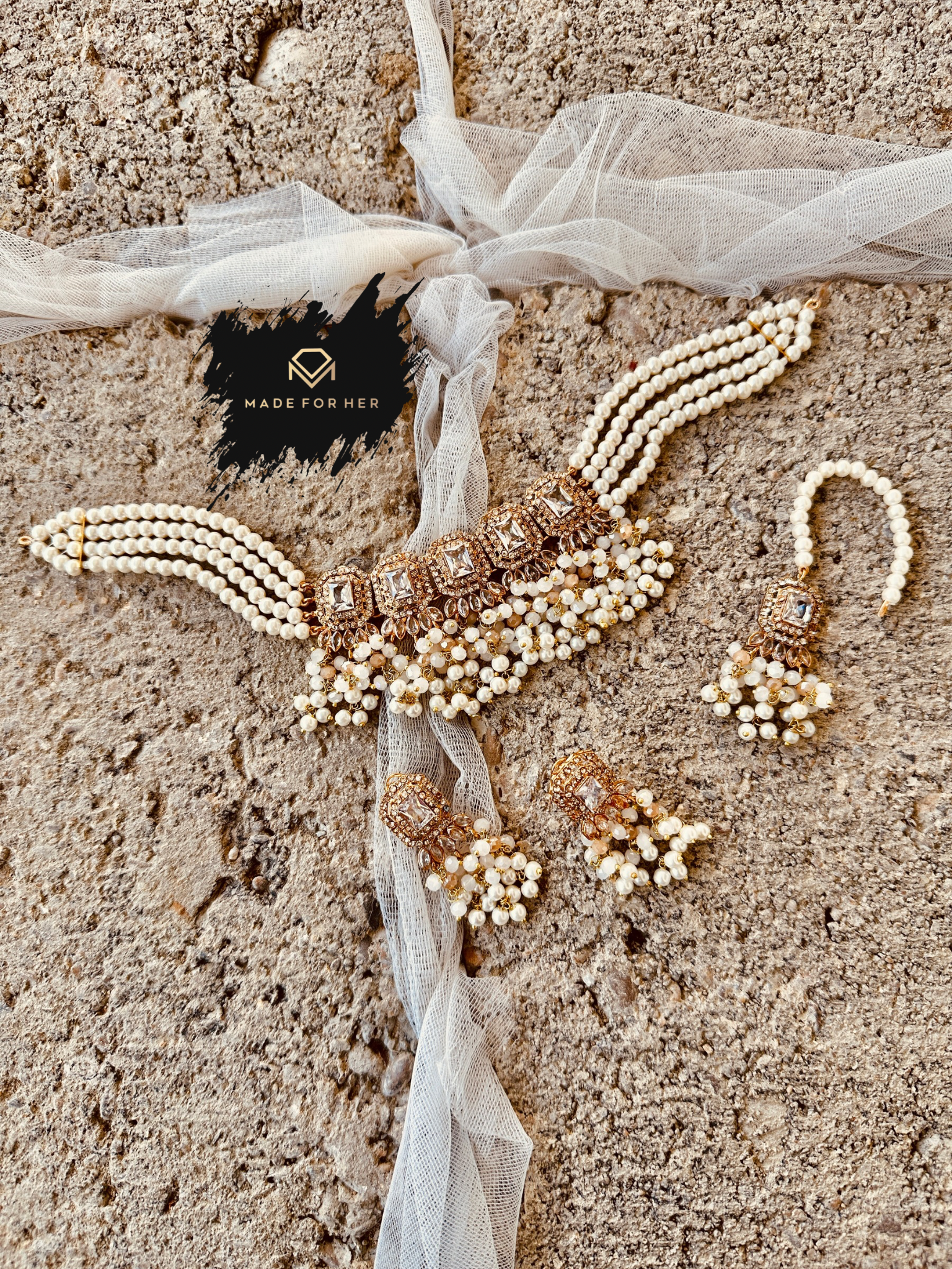 Naqsh-e-Jahan Choker - LNS1008 – Made For Her HUITROX Niamh Choker 