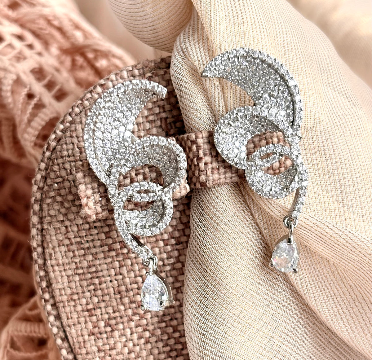 Spark Zircon Earrings - LNJ1011