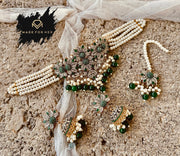 Vintage Aura Choker - RAYN1005