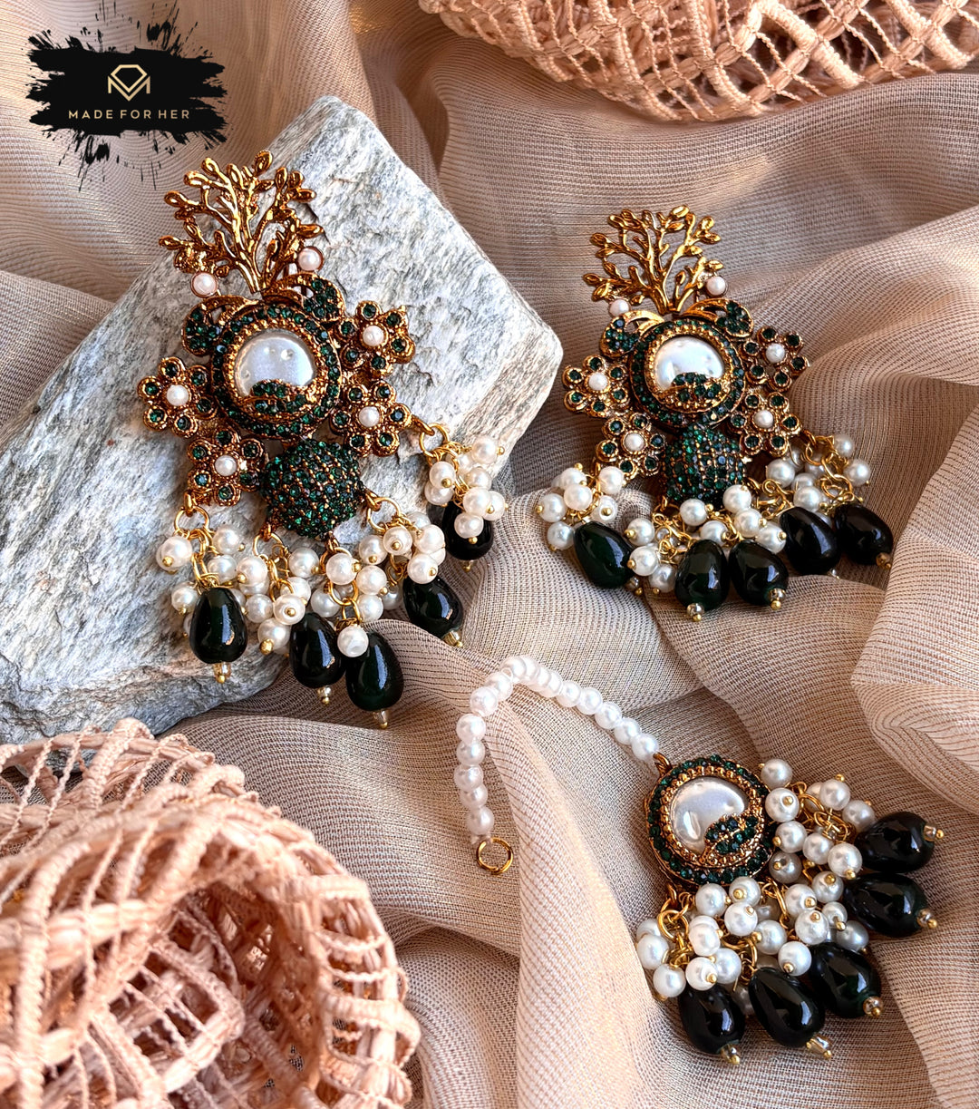 Seraya Festive Earrings & Tikka Set - KAT1035