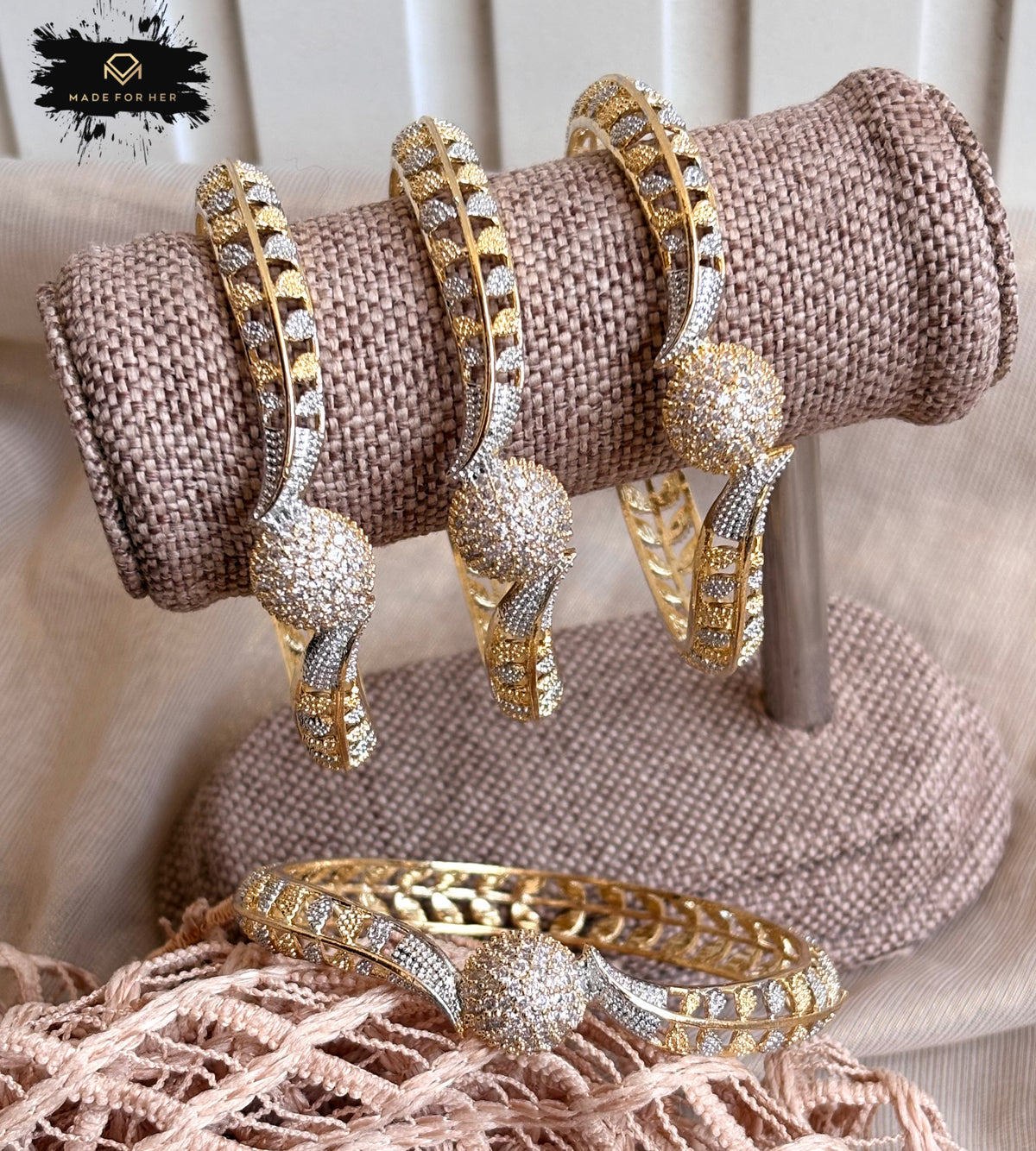 Luminé Zircon Bangles - 4pcs - Size 2.6 - KKB1006