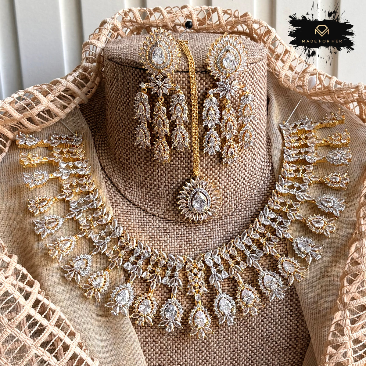 Luna AD Zircon Bridal Set - KDV1001