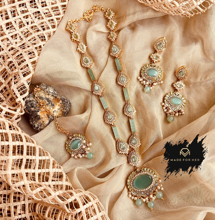Royale Aura Malaa Set - KSH1028