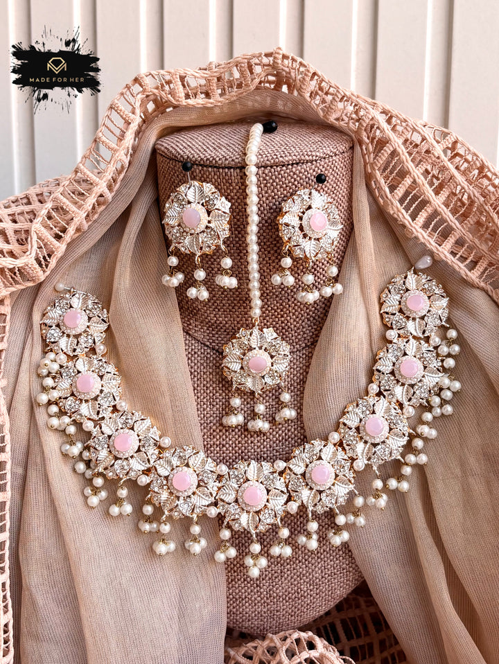 Elyra Radiance Necklace Set - RAYN1089