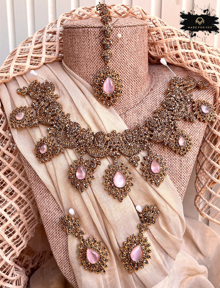 Crystal Statement Necklace Set - RAYN1079