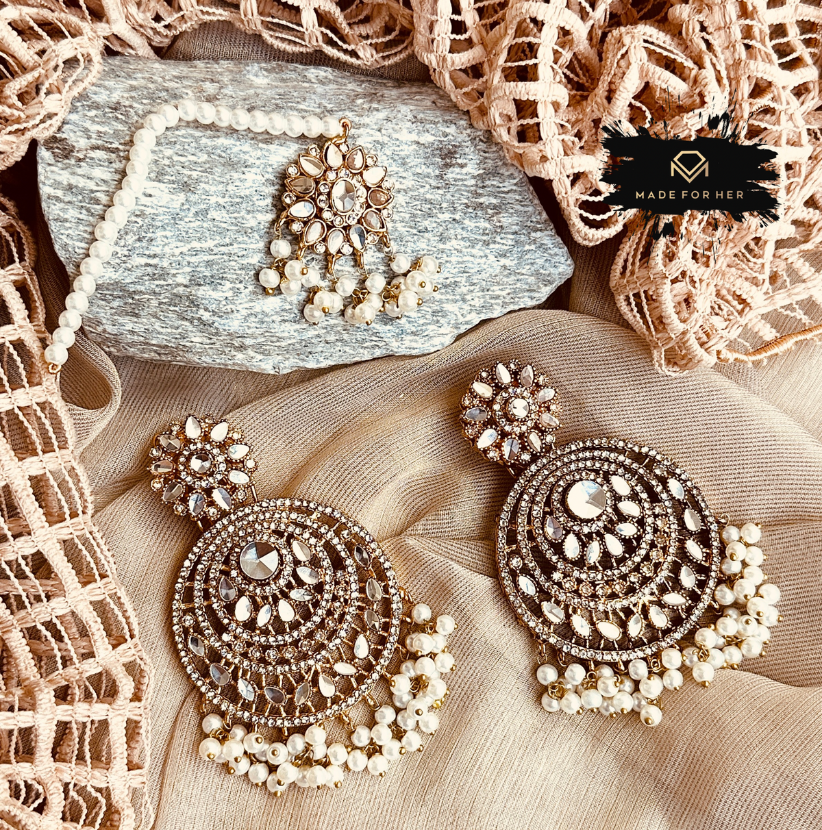 Bazm-e-Husn — Earrings & Tikka - LNS1041