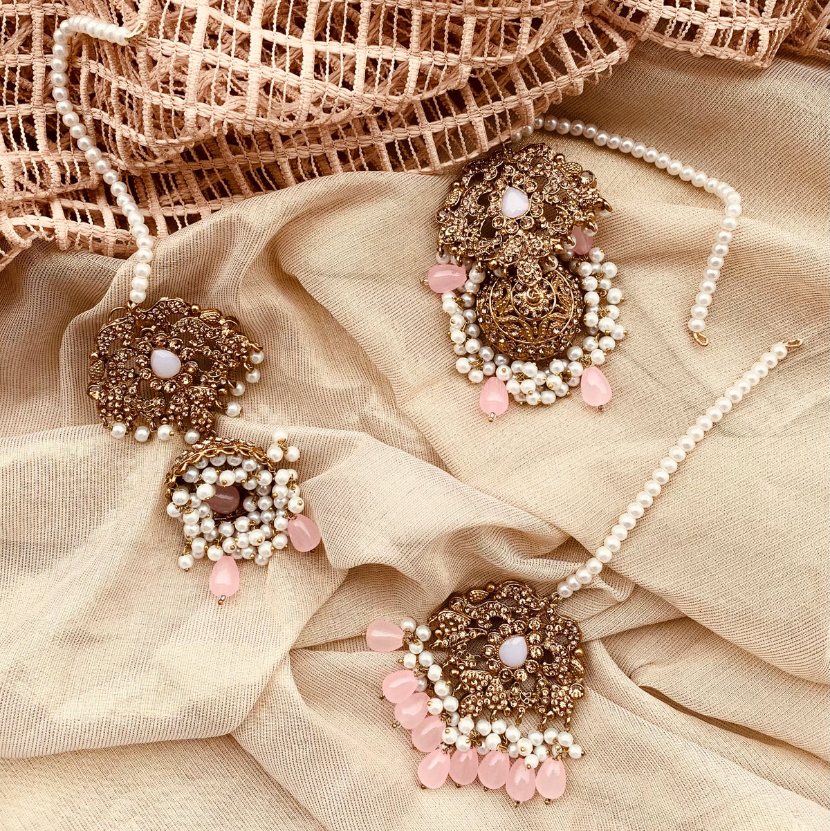 Blush bloom earrings & tikka - MFH