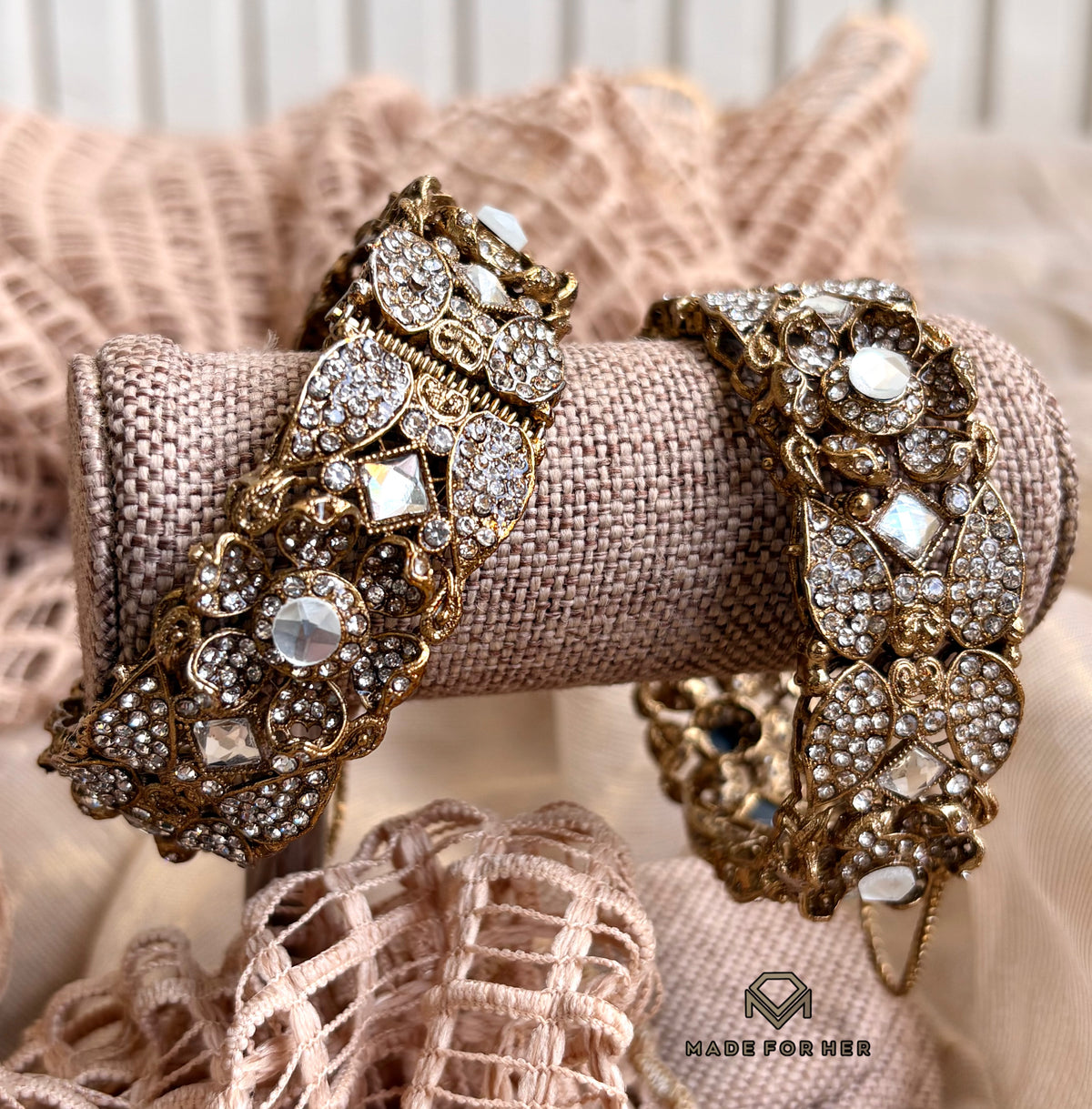 Sunehri Openable Bangles - LNS1212