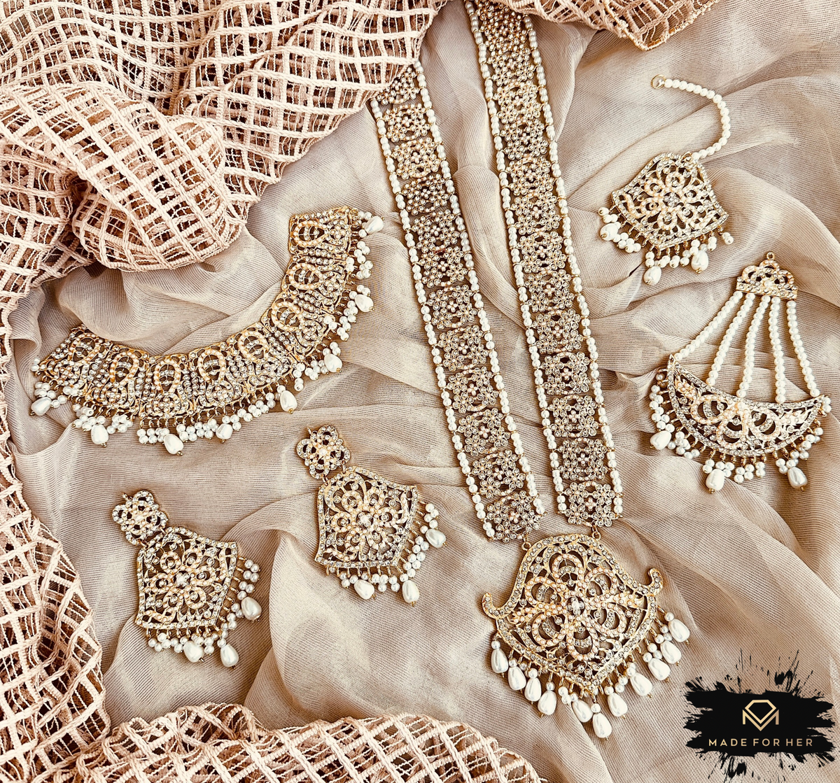 Dastoor-e-Hyderabad Bridal Set - RH1085