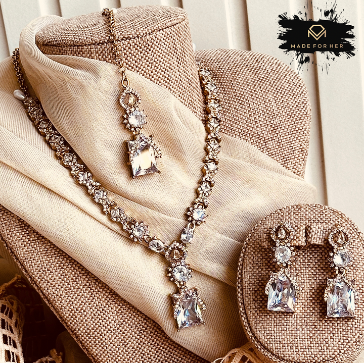Elara Crystal Necklace Set - RJK1045