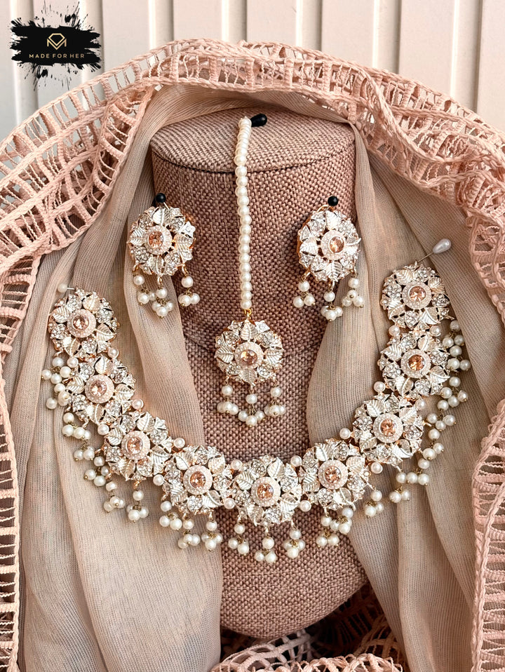 Elyra Radiance Necklace Set - RAYN1089