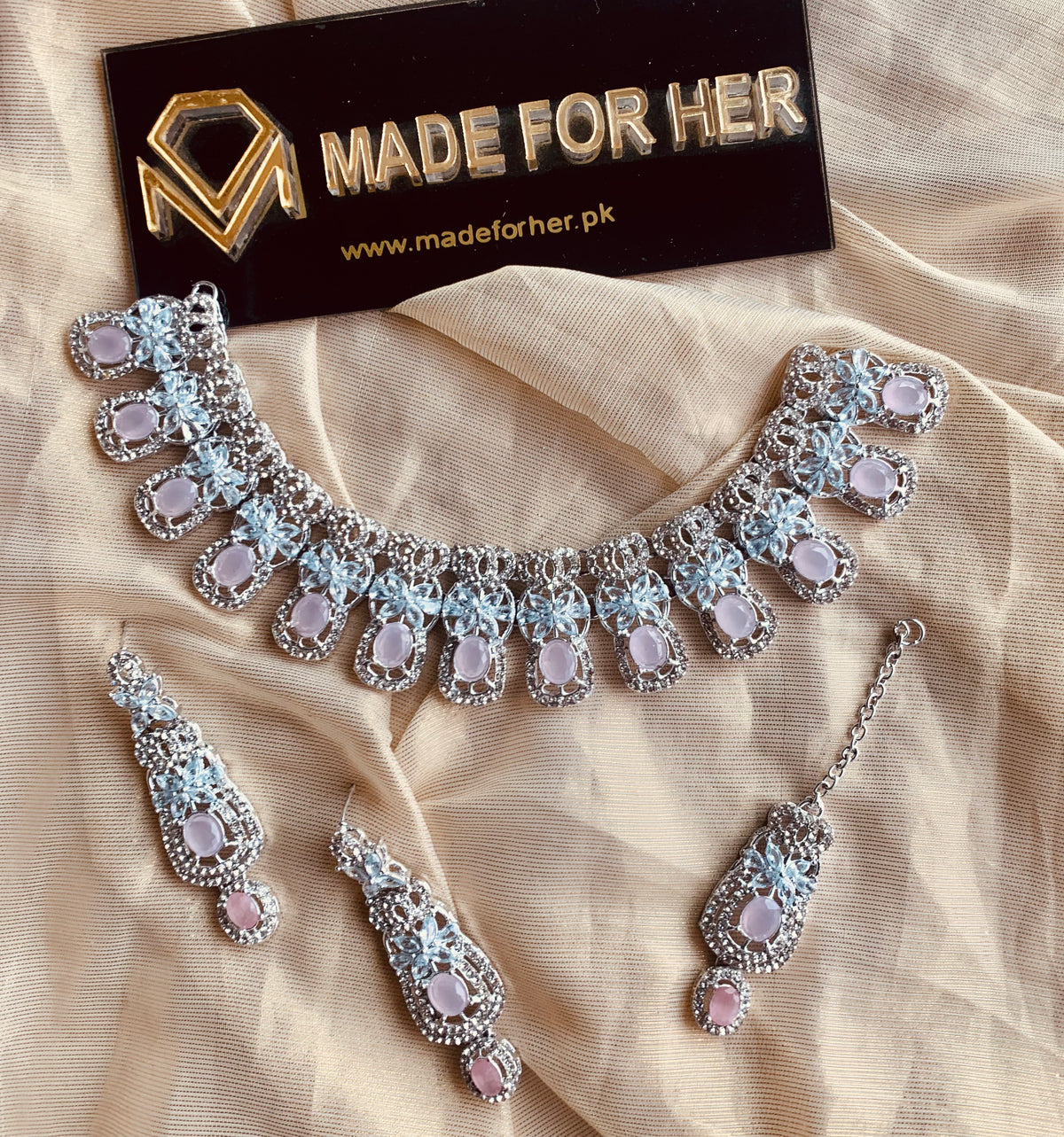 Beautiful Necklace - KQK051