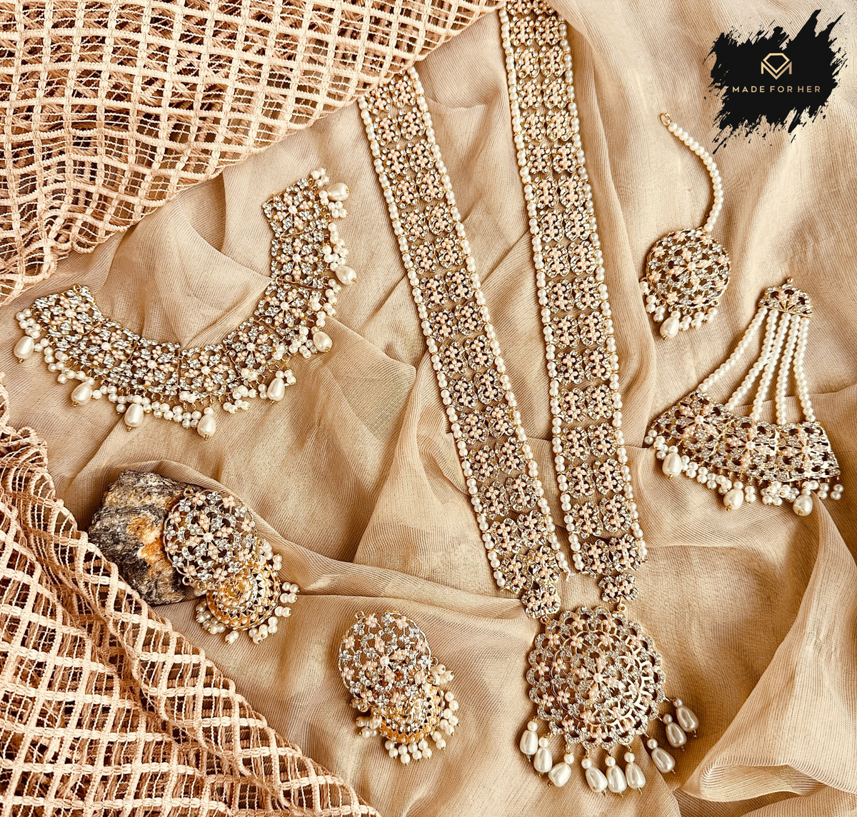 Sitara-e-Nizam — Heritage Bridal Set - RH1005