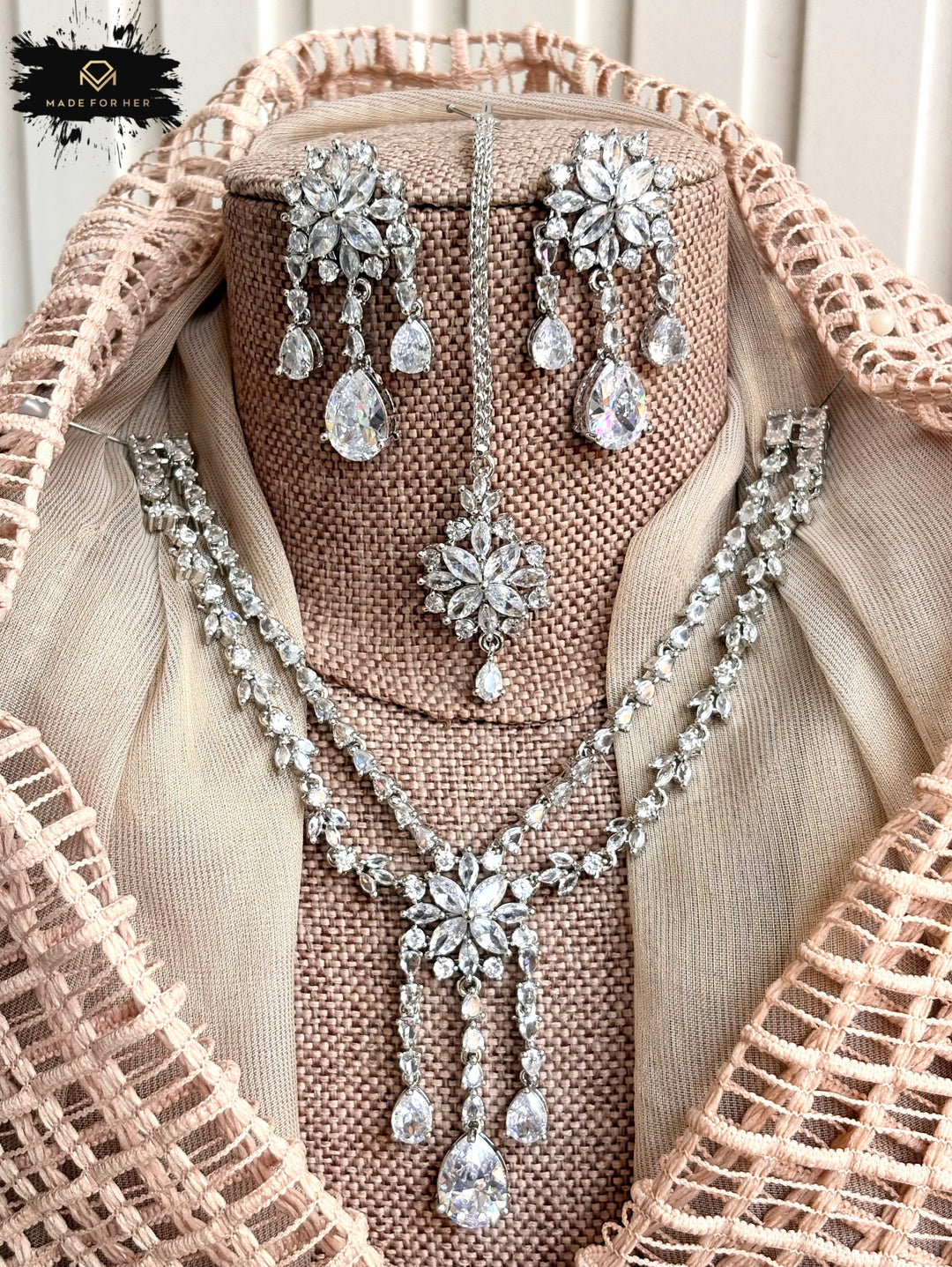Elarique Zircon Necklace Set - KFS1049