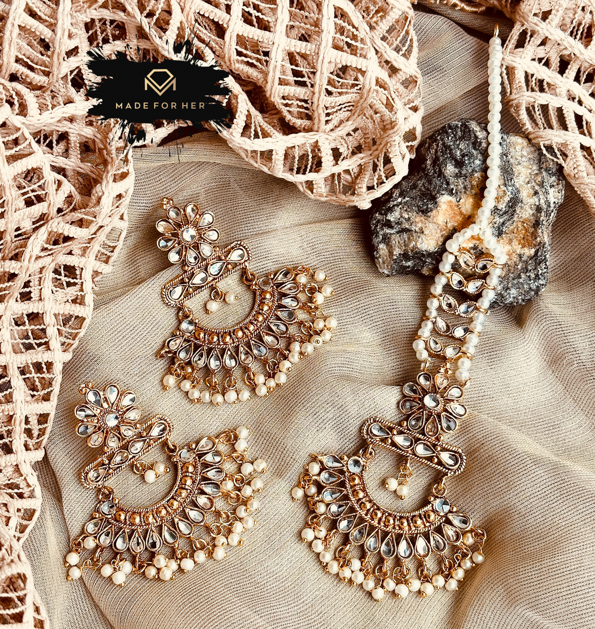 Serenya Earrings & Tikka - KMW1074
