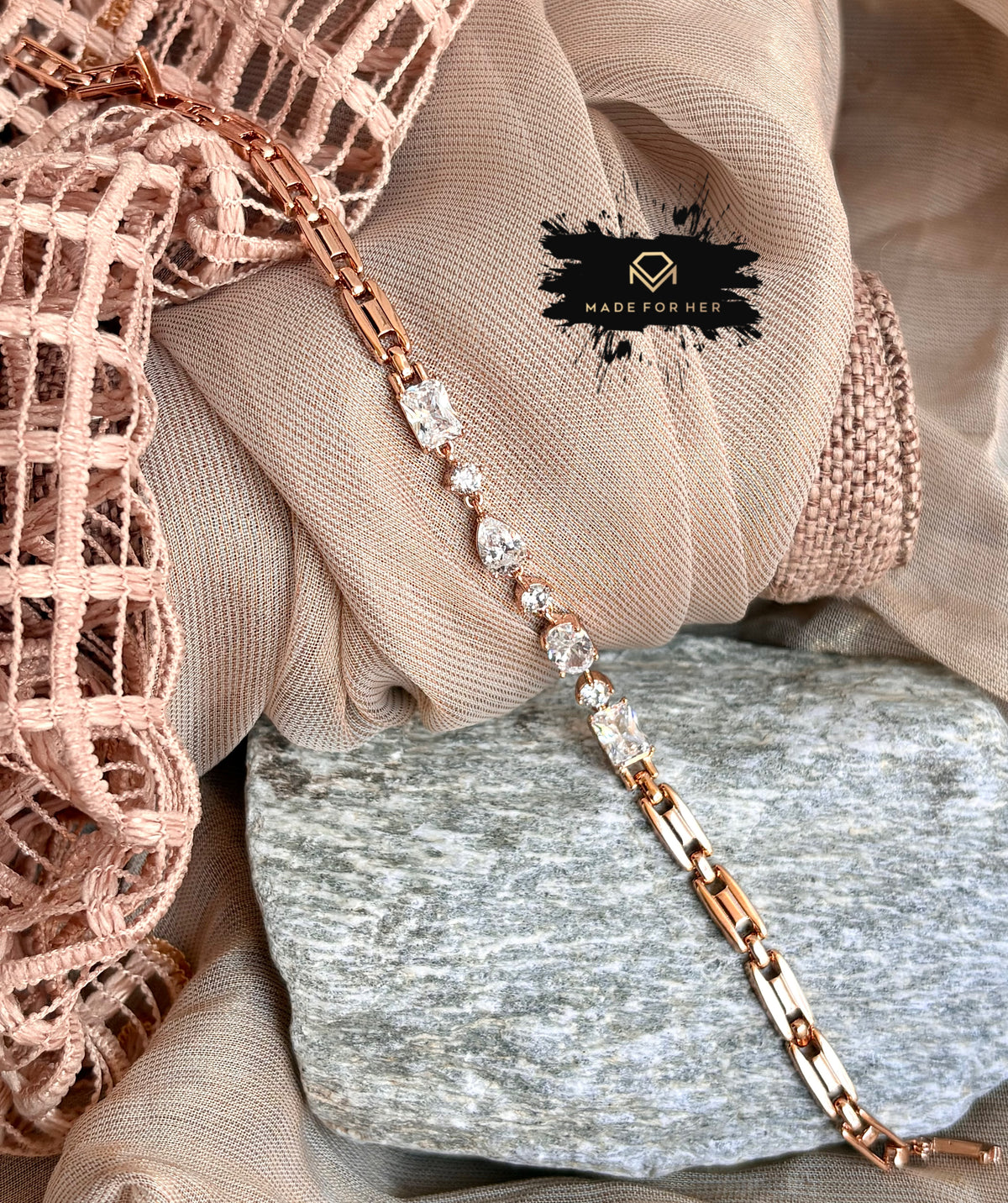 Luminara Delicate Bracelet - KIA1211
