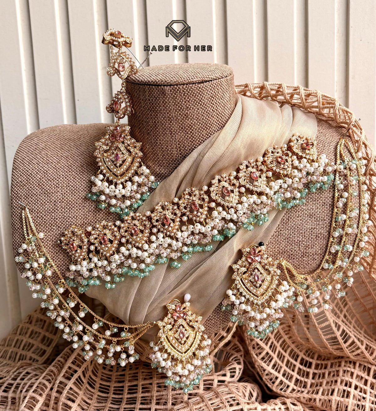 Nauratan Royale Choker Set - LA1069