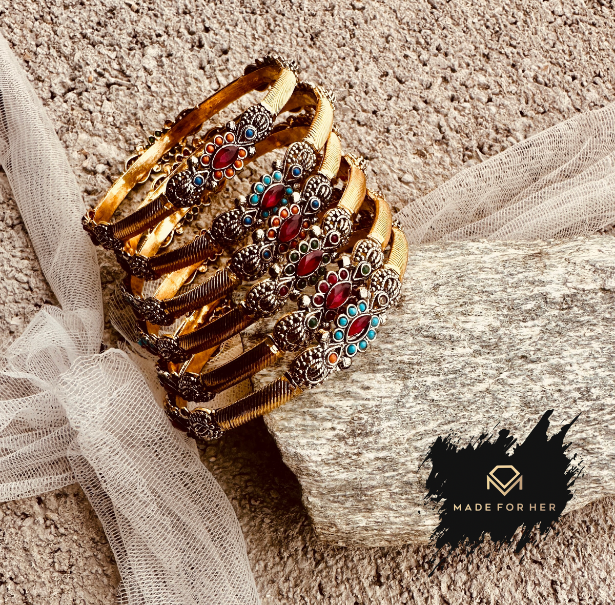 Noor Statement Bangles - WM1016