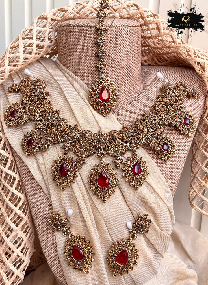 Crystal Statement Necklace Set - RAYN1079