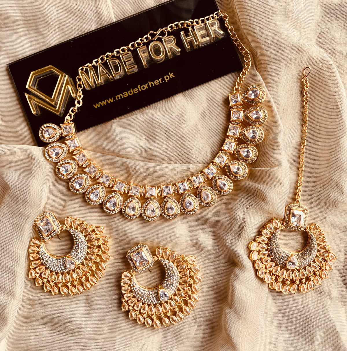 Unique Zircon Necklace - KAHD065