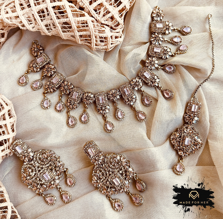 Lailah Radiance Necklace Set - RJK1022