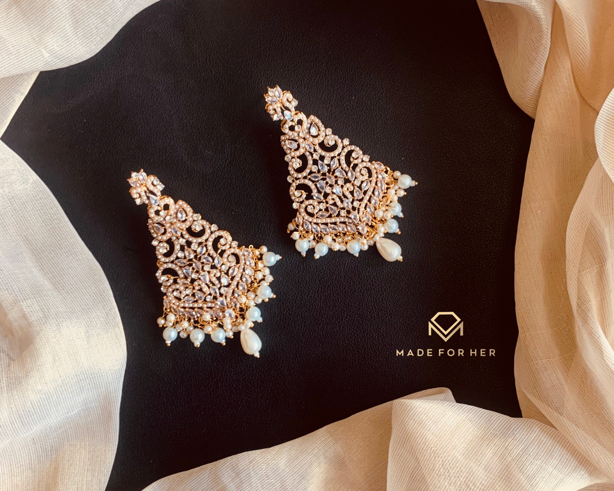 Pyramid Earring - KMW068