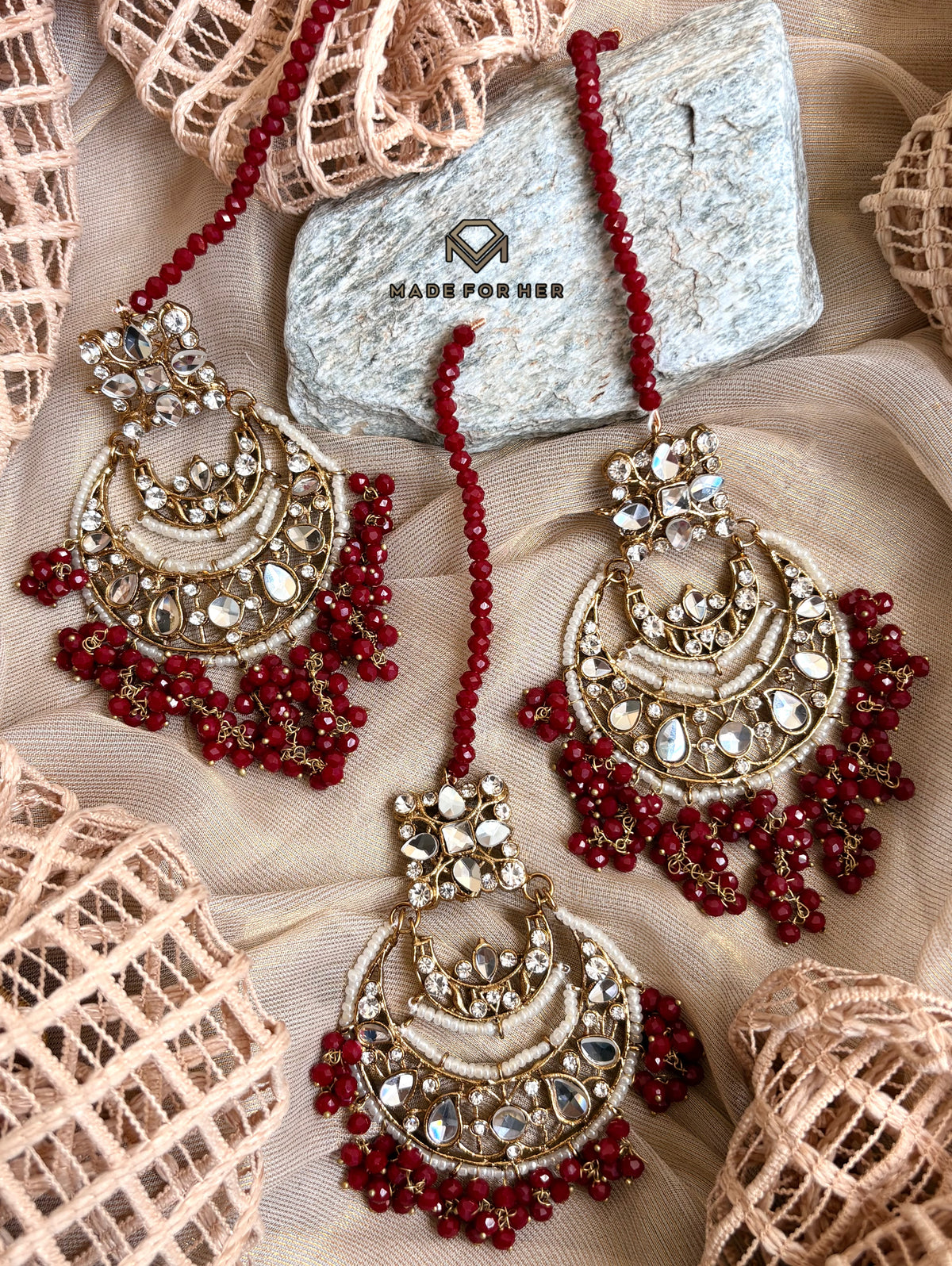 Mahira Earrings & Tikka Set - LNS1201