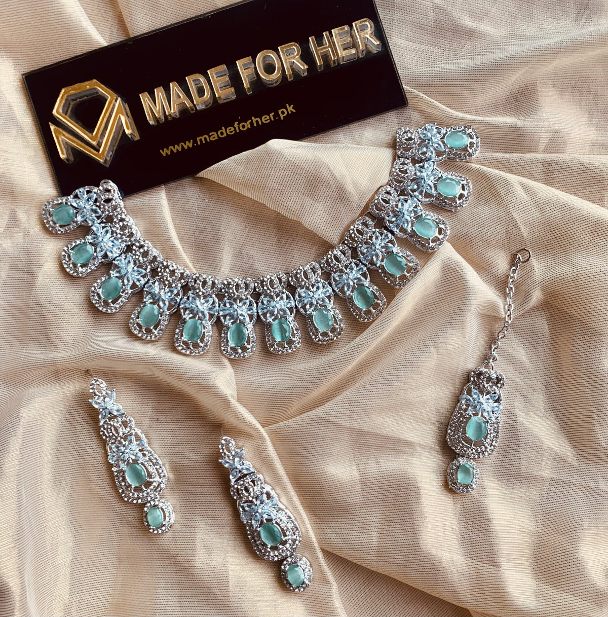 Beautiful Necklace - KQK051