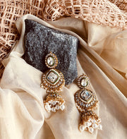 Zareen â€“ Luxe Kundan Earrings