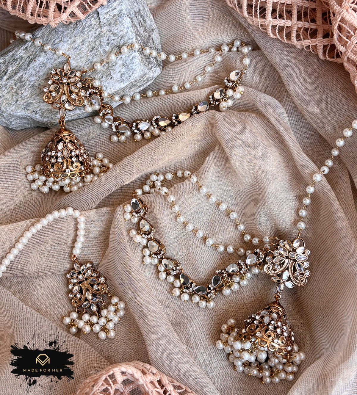 Qadeem Jhumki Tikka - LNS1100