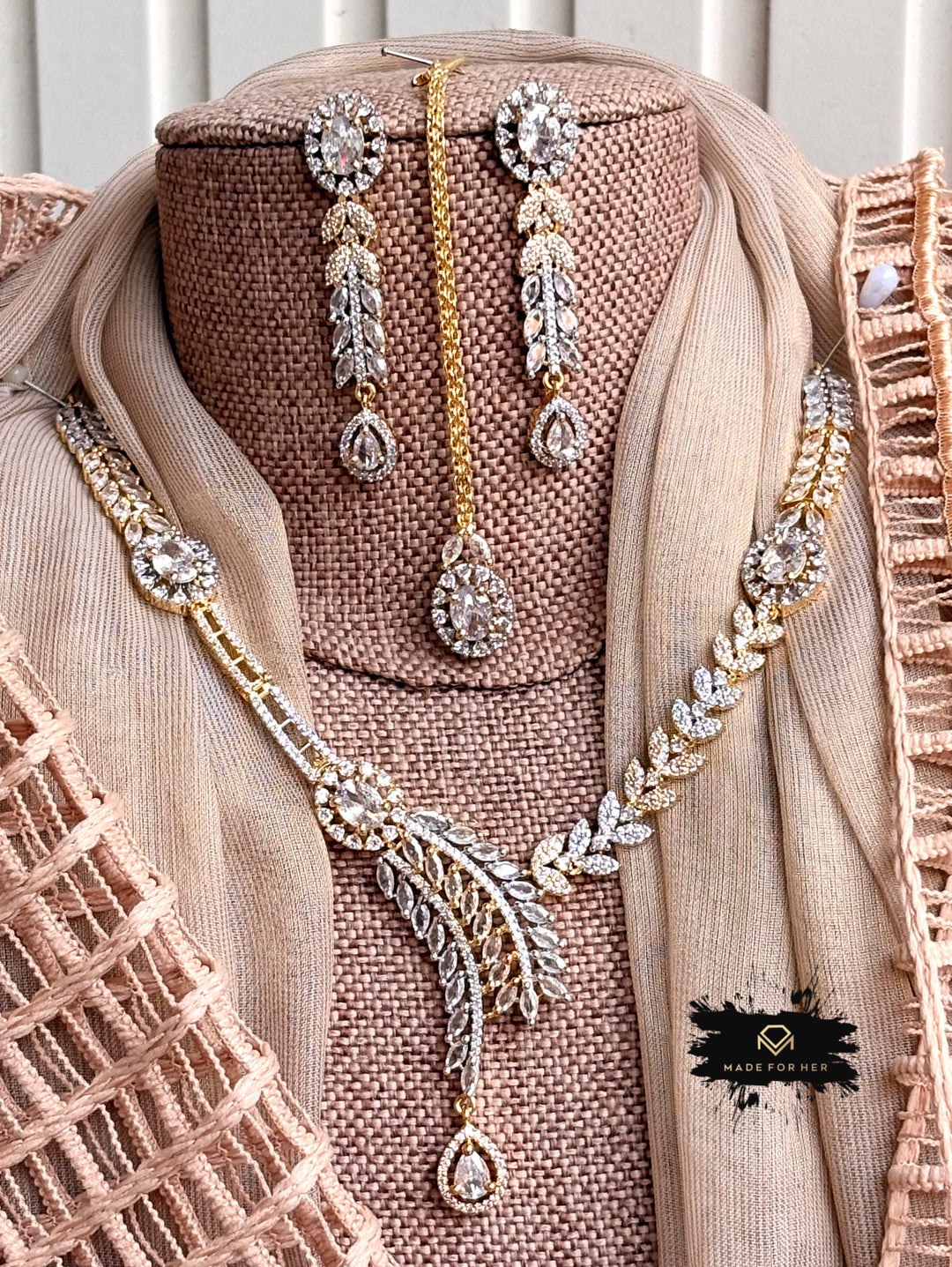 Crystal Veil Zircon Necklace Set - KFS1059