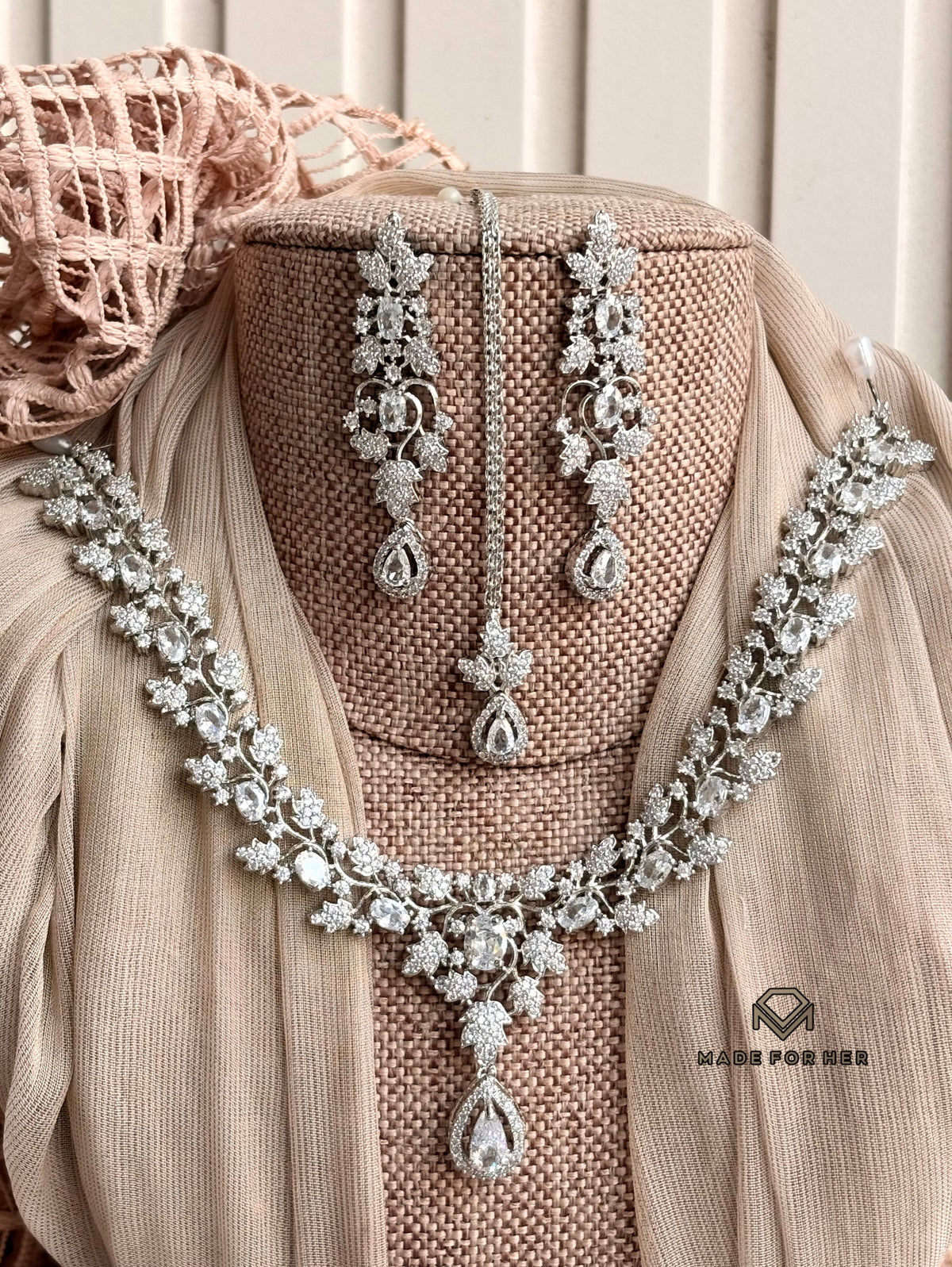 Zarevia Zircon Necklace Set - KFS1141