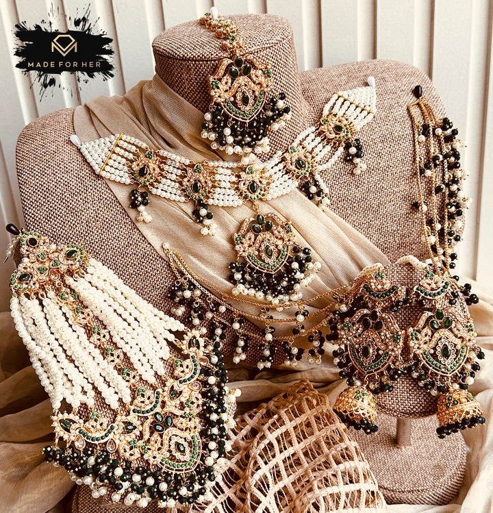 Shehnai Royale Bridal Set - KAHD1069