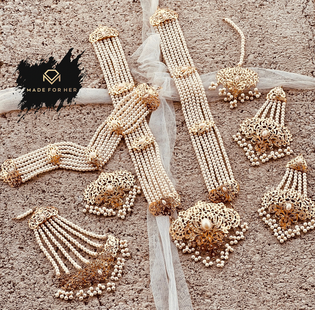 Begum’s Glory — Hyderabadi Bridal Set - WM1014