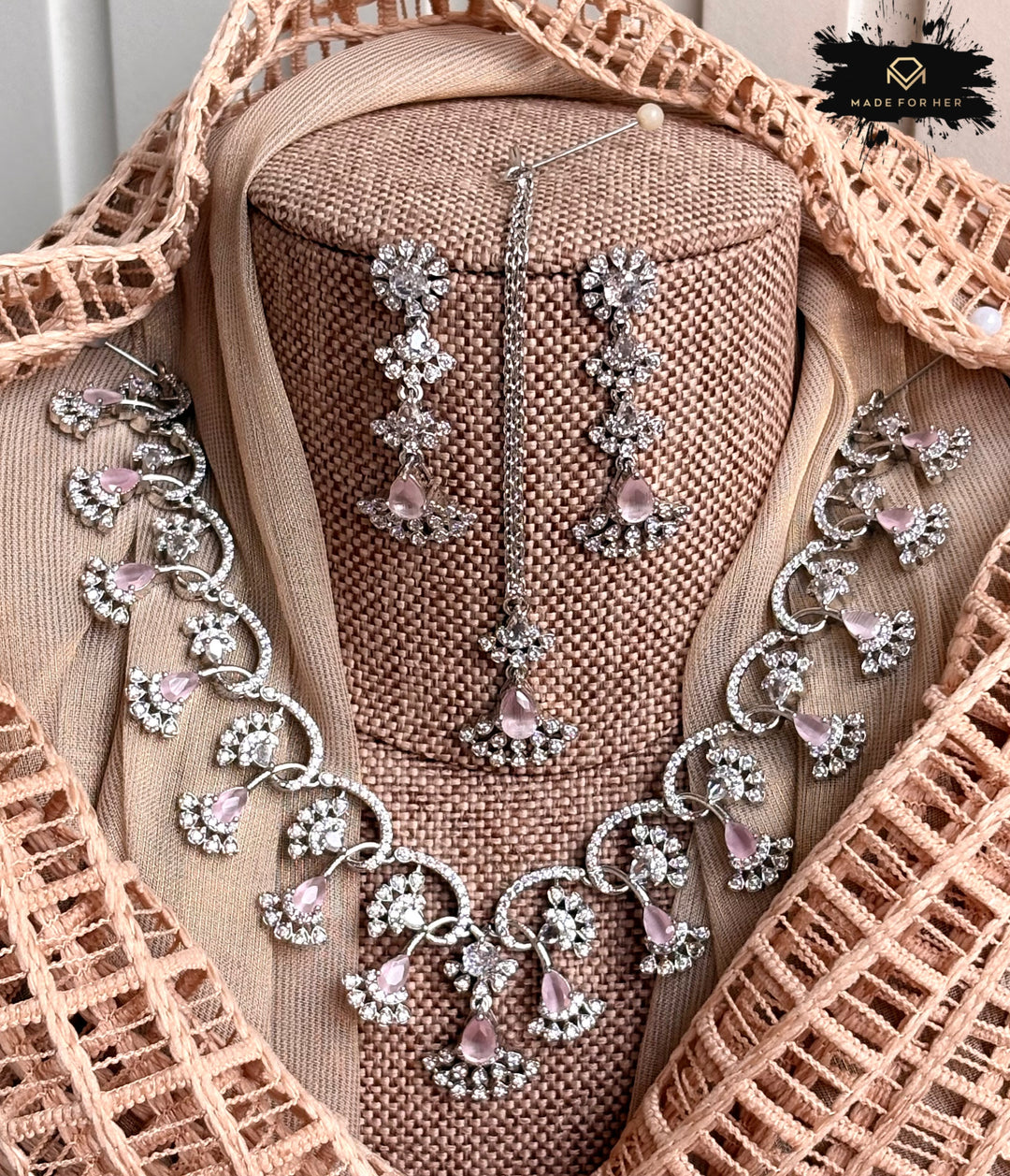 Royal Gleam Zircon Necklace Set - KIA1232
