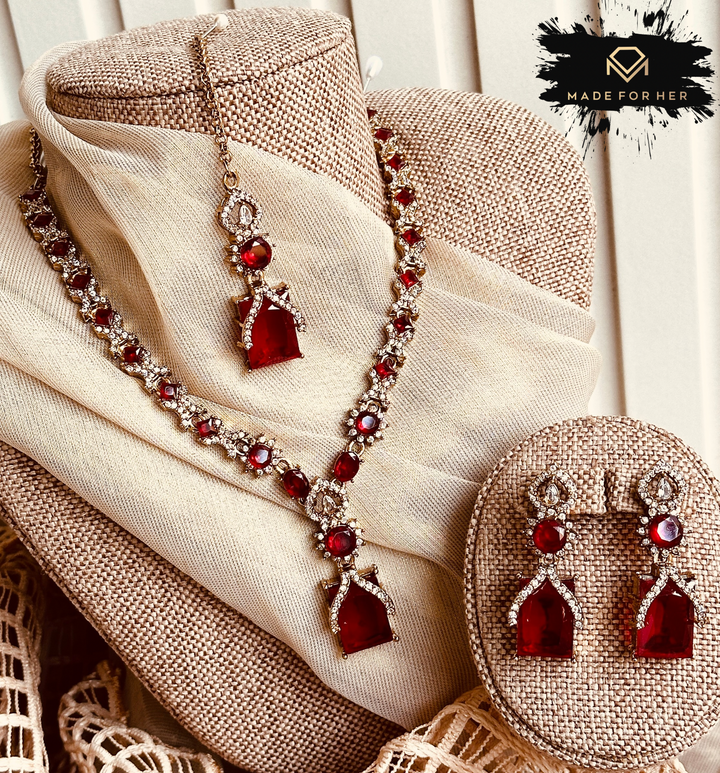 Elara Crystal Necklace Set - RJK1045