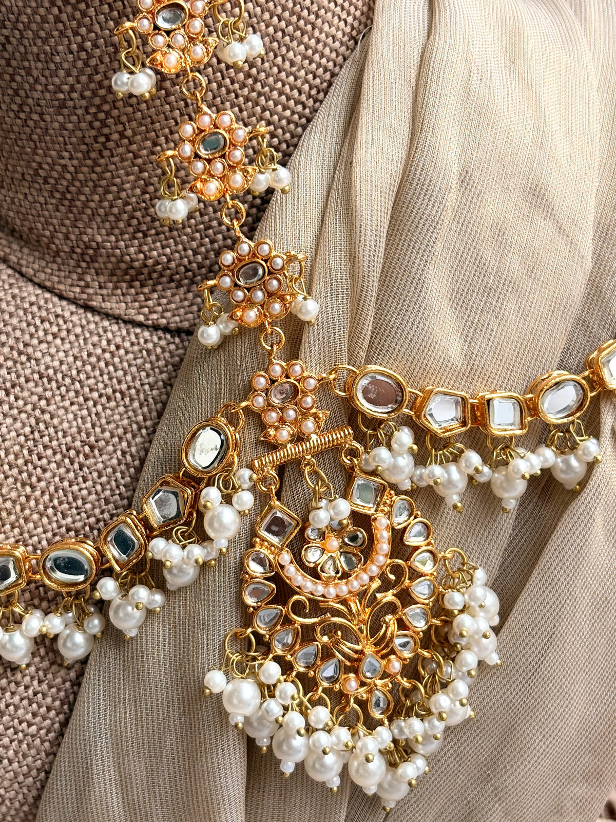 Mughal Matha Patti - RAYN1101