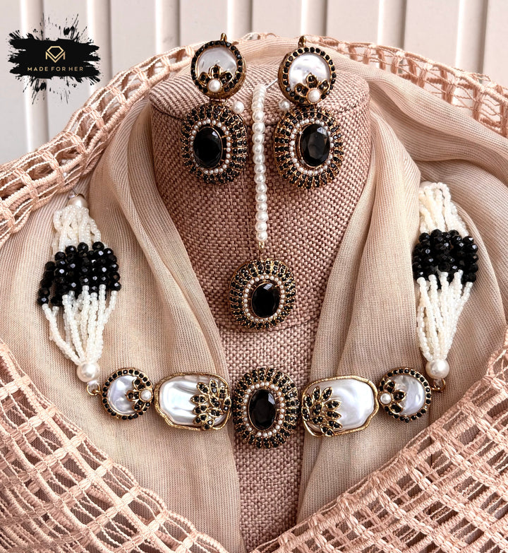 Elite Pearly Choker Set - KAHD1089