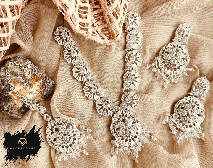 Mira – Dainty Drop Necklace Set - KAHD1027
