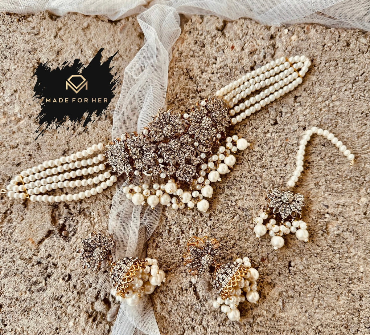 Vintage Aura Choker - RAYN1005