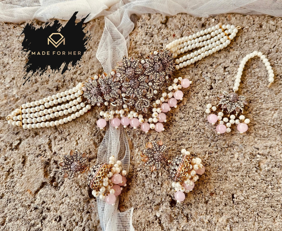 Vintage Aura Choker - RAYN1005
