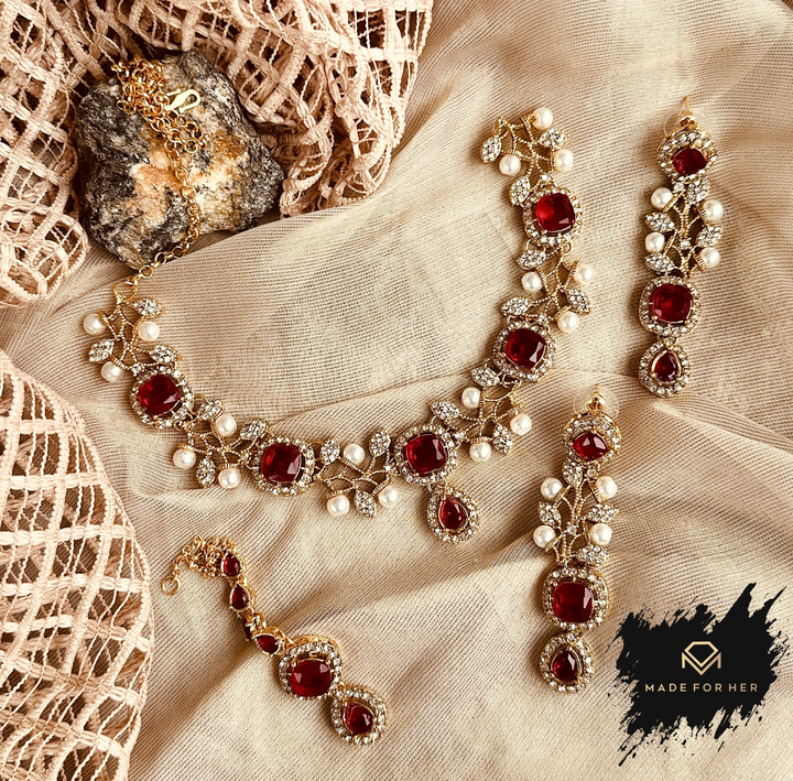 Dazzling Enchant Necklace Set - KSH1025