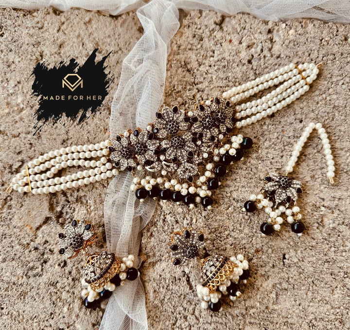 Vintage Aura Choker - RAYN1005
