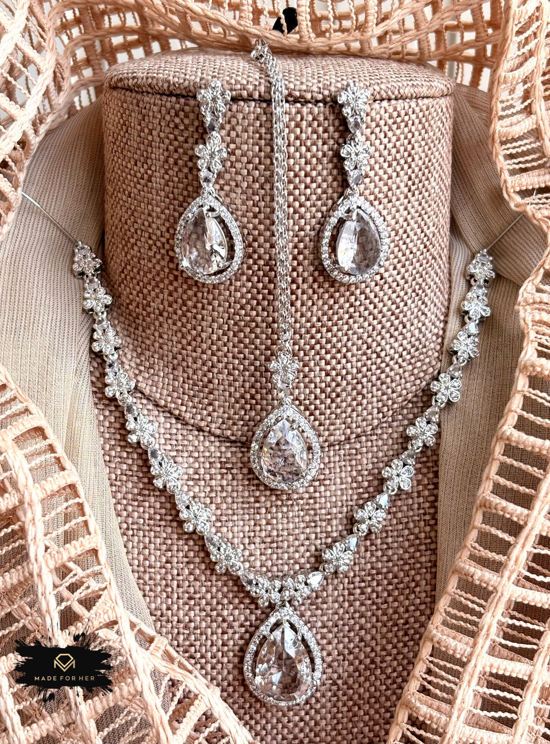 Elaris - Zircon Necklace Set - KB1020