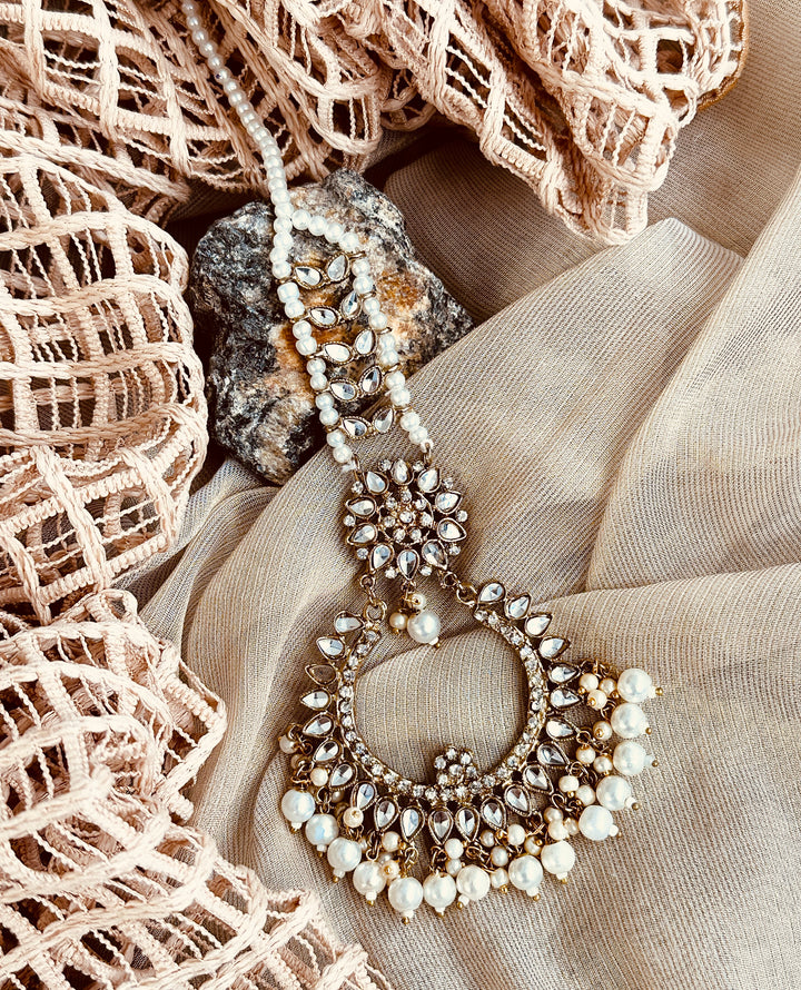 Lustre Earrings & Tikka Set - KMW1061