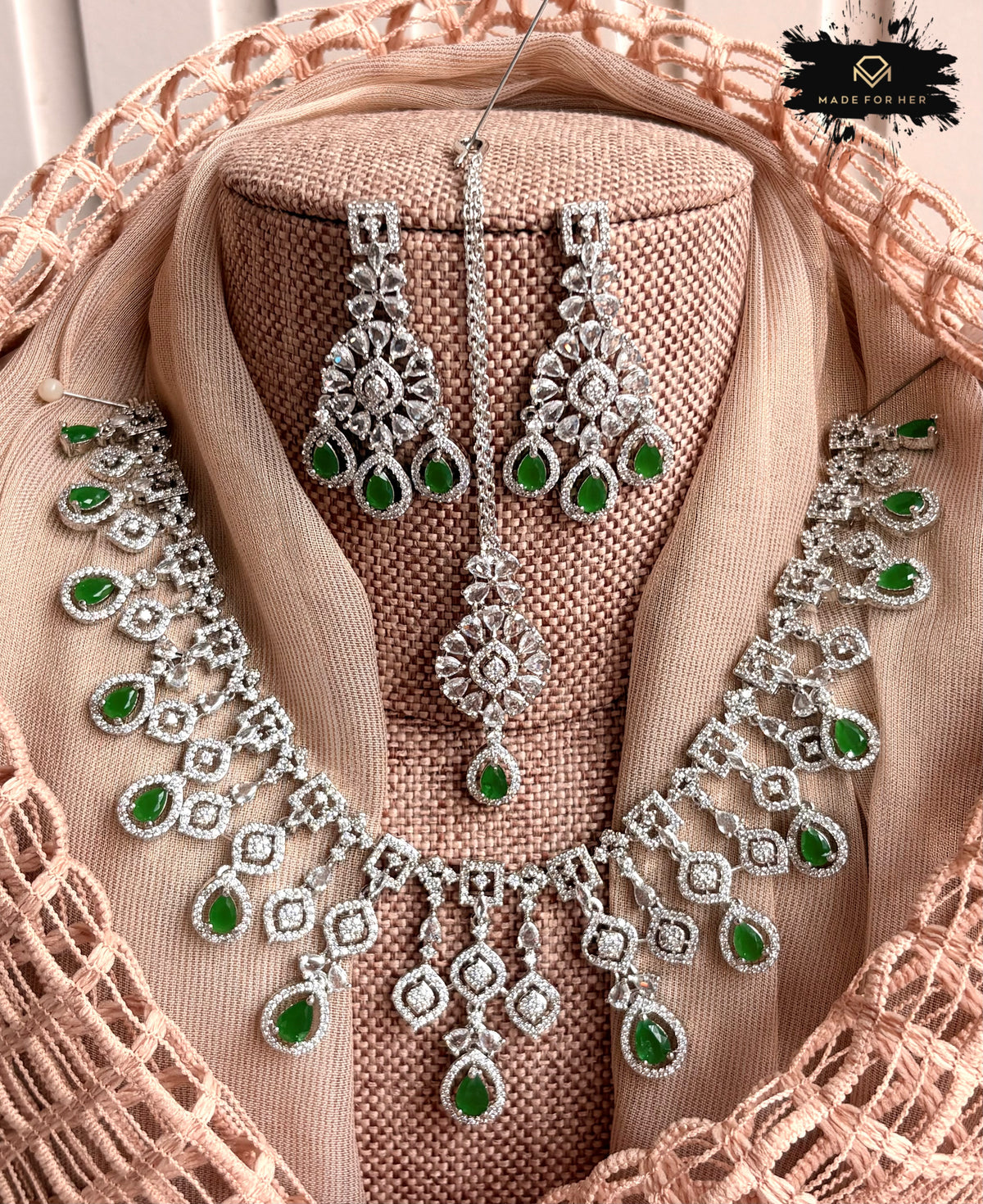 Regal Zircon Necklace Set - KDV1009