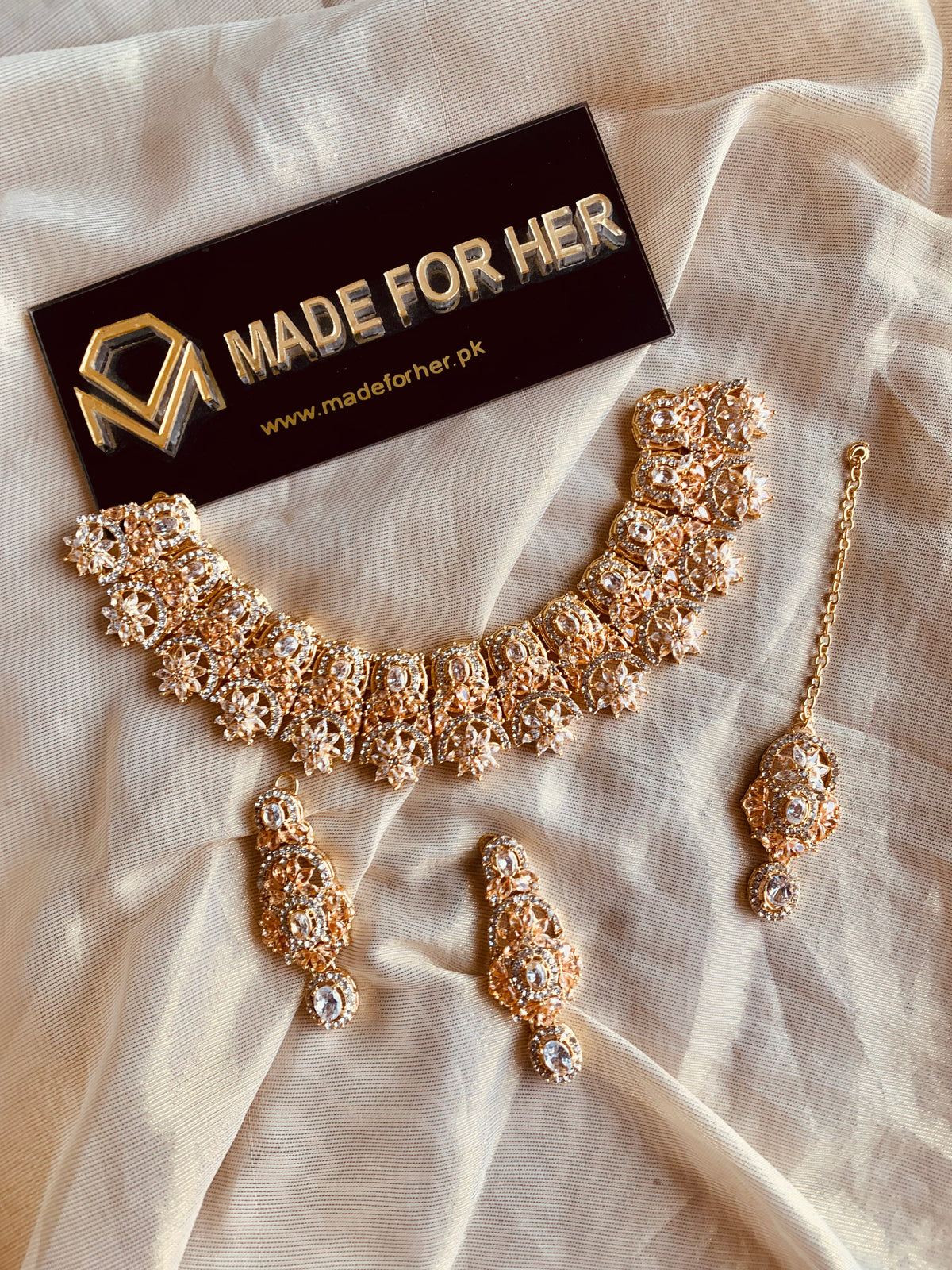 Flower Necklace - KQK050